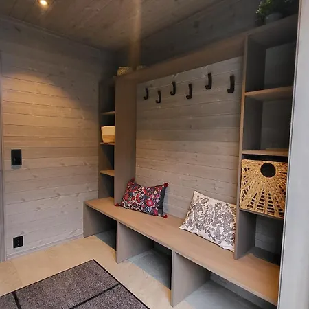 Stylishly Furnished With A Large Terrace In Feriehus Vrådal